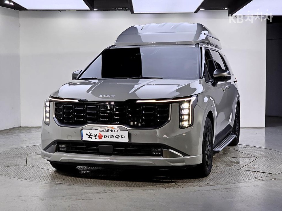 Kia Carnival — miniaturë 2