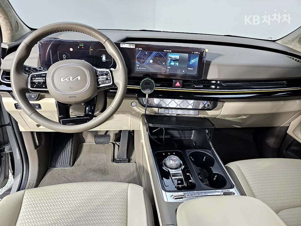 Kia Carnival — miniaturë 5