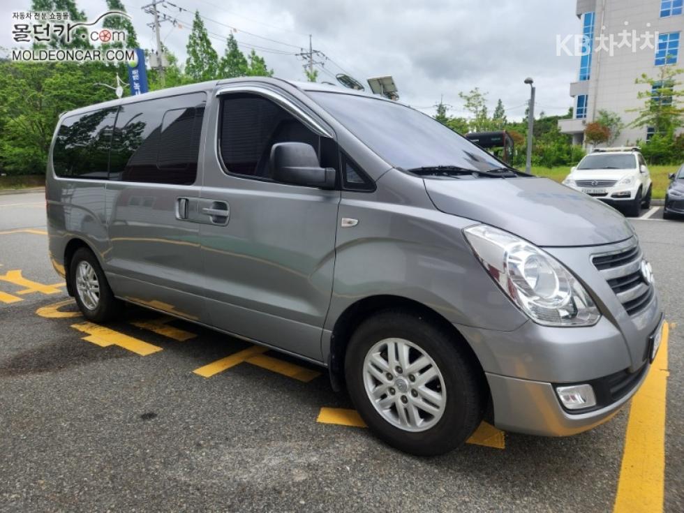 Hyundai Starex — miniaturë 3