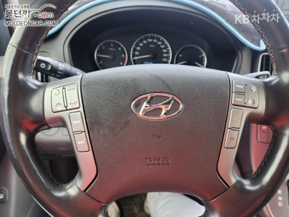 Hyundai Starex — miniaturë 13
