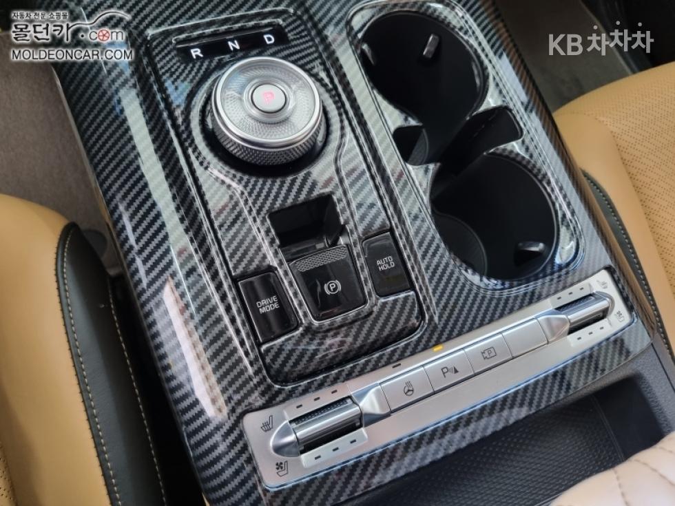 Kia Carnival — miniaturë 12