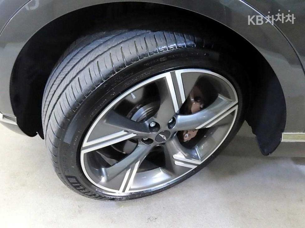 2024 Genesis GV80 photo