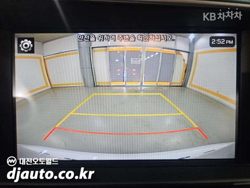 Hyundai Avante — miniaturë 16