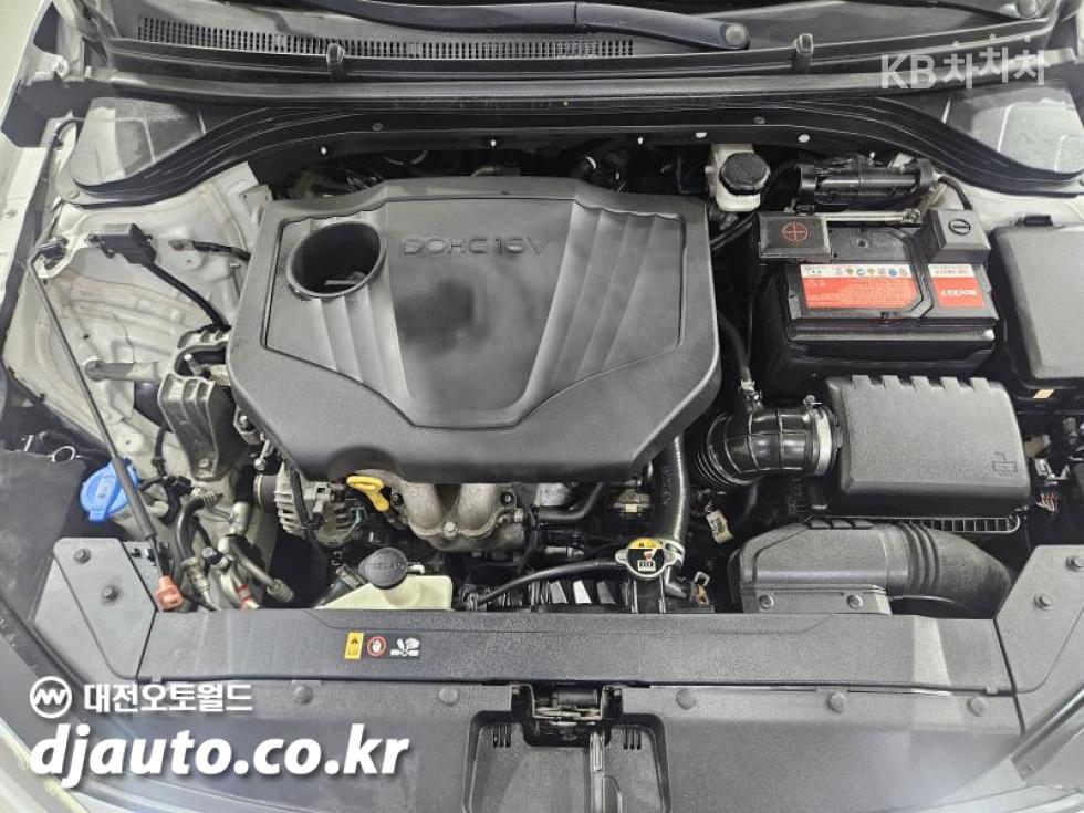Hyundai Avante — miniaturë 19