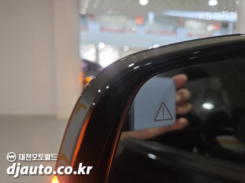 Kia Carnival — miniaturë 7