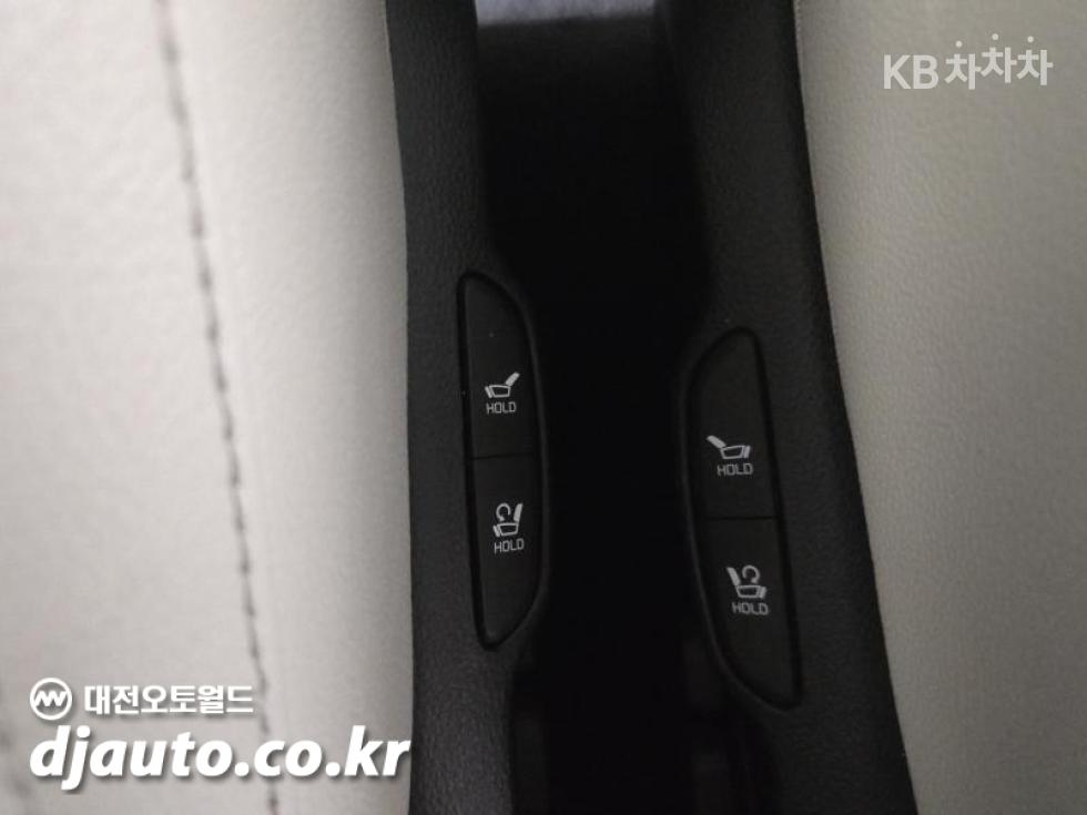 Kia Carnival — miniaturë 16