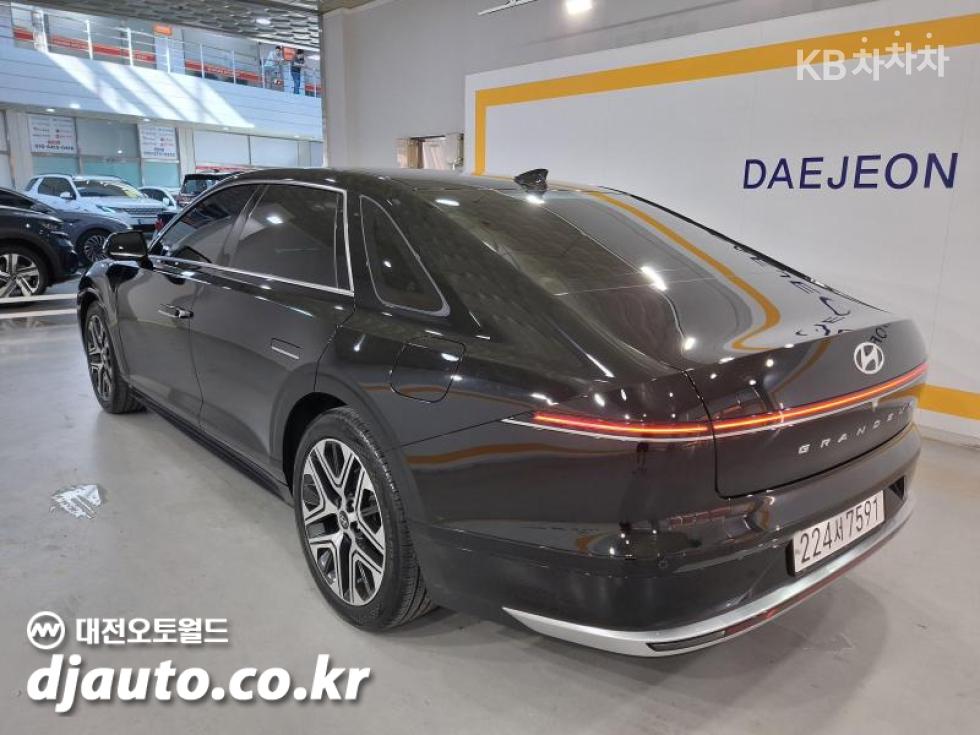 Hyundai Grandeur — miniaturë 4
