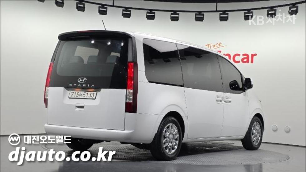 Hyundai Staria — miniaturë 2