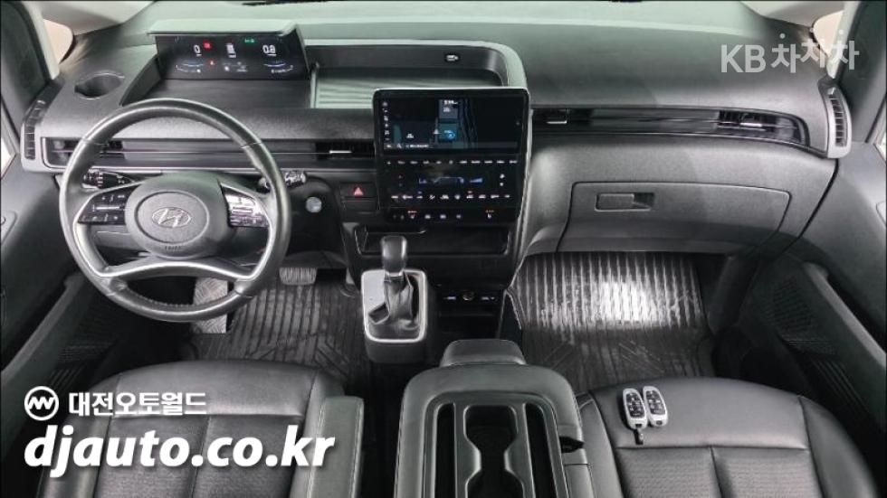 Hyundai Staria — miniaturë 7