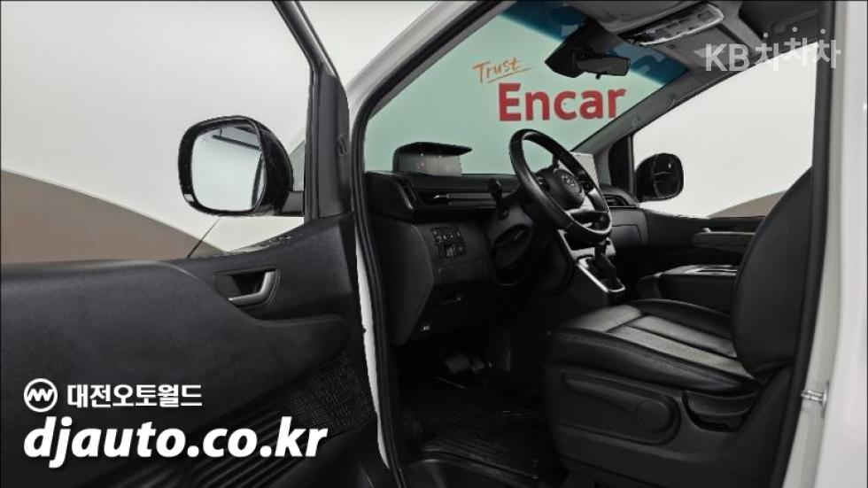 Hyundai Staria — miniaturë 11