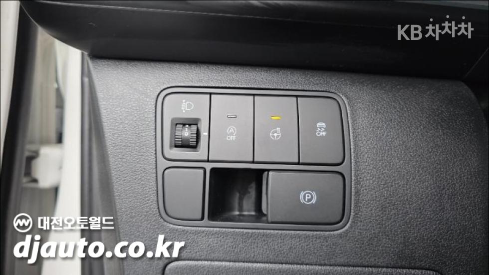 Hyundai Staria — miniaturë 13