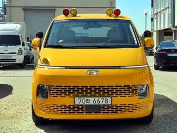Hyundai Staria 3.5 LPG 투어러 11 — foto 1
