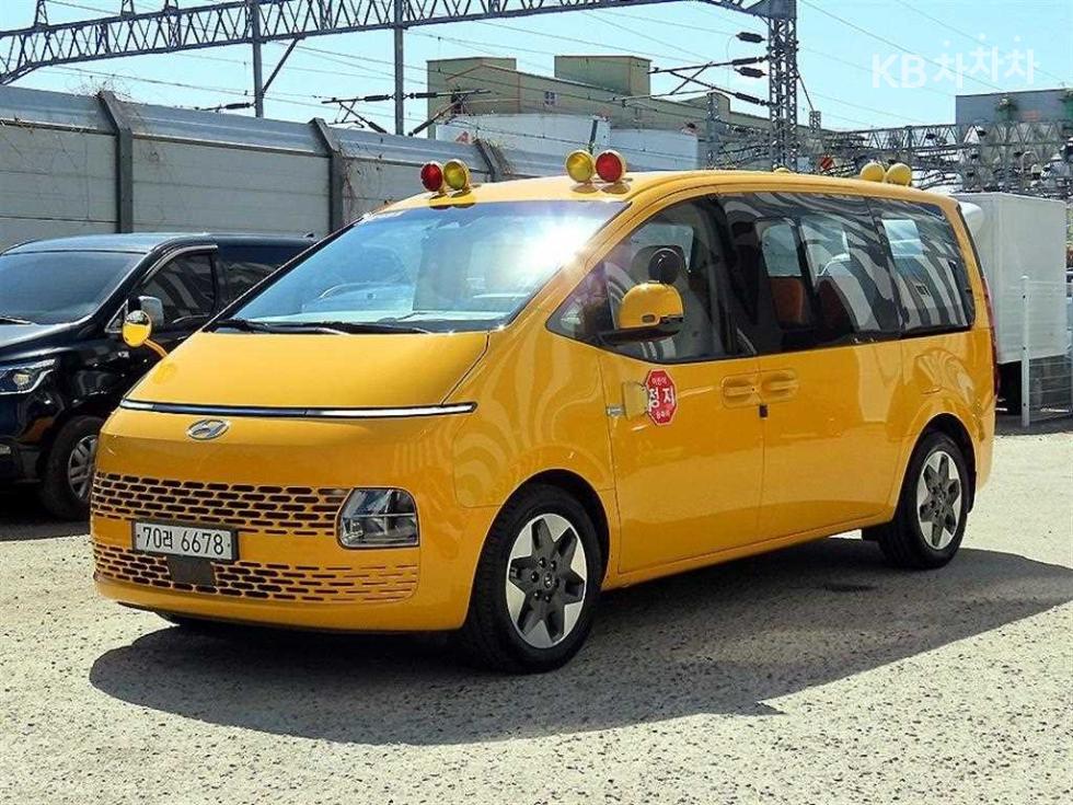Hyundai Staria — miniaturë 2