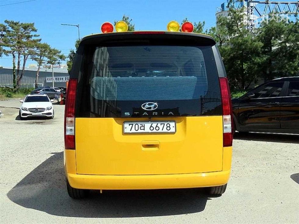 Hyundai Staria — miniaturë 4