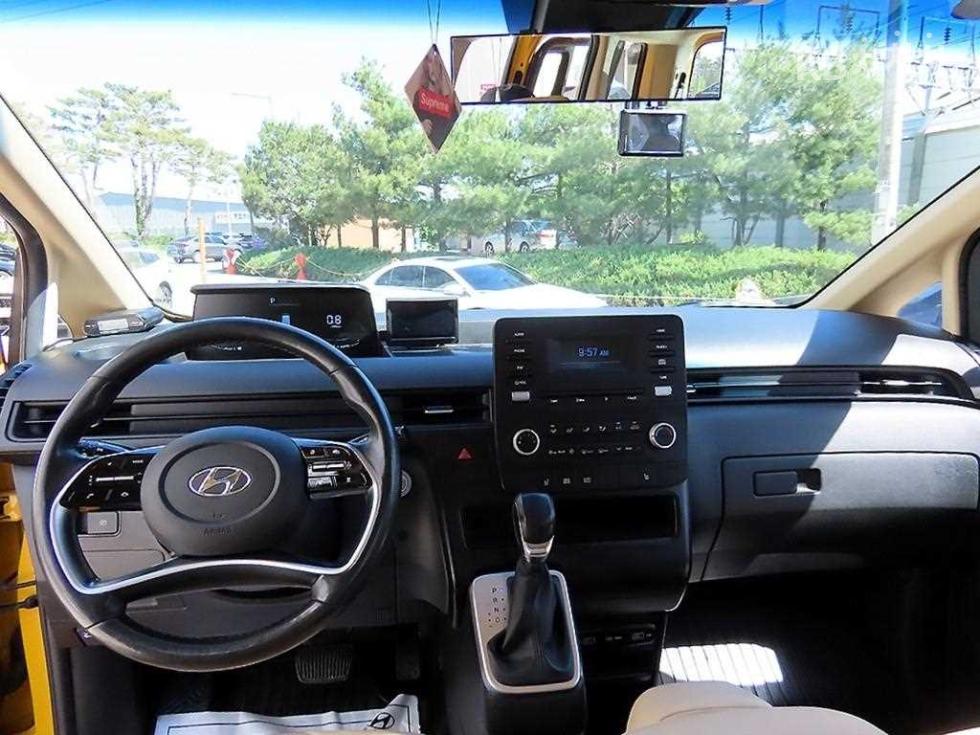 Hyundai Staria — miniaturë 8