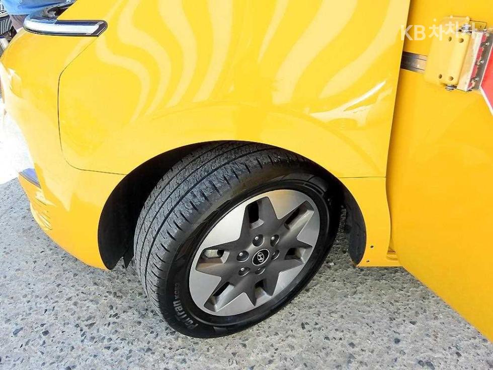 Hyundai Staria — miniaturë 20