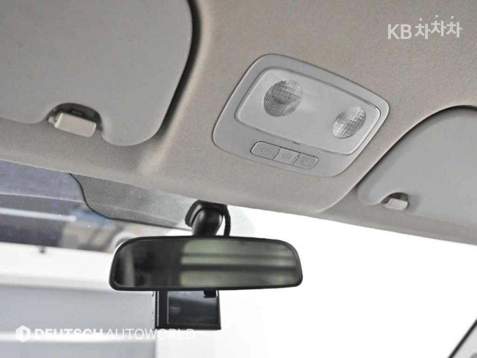 Hyundai Starex — miniaturë 18