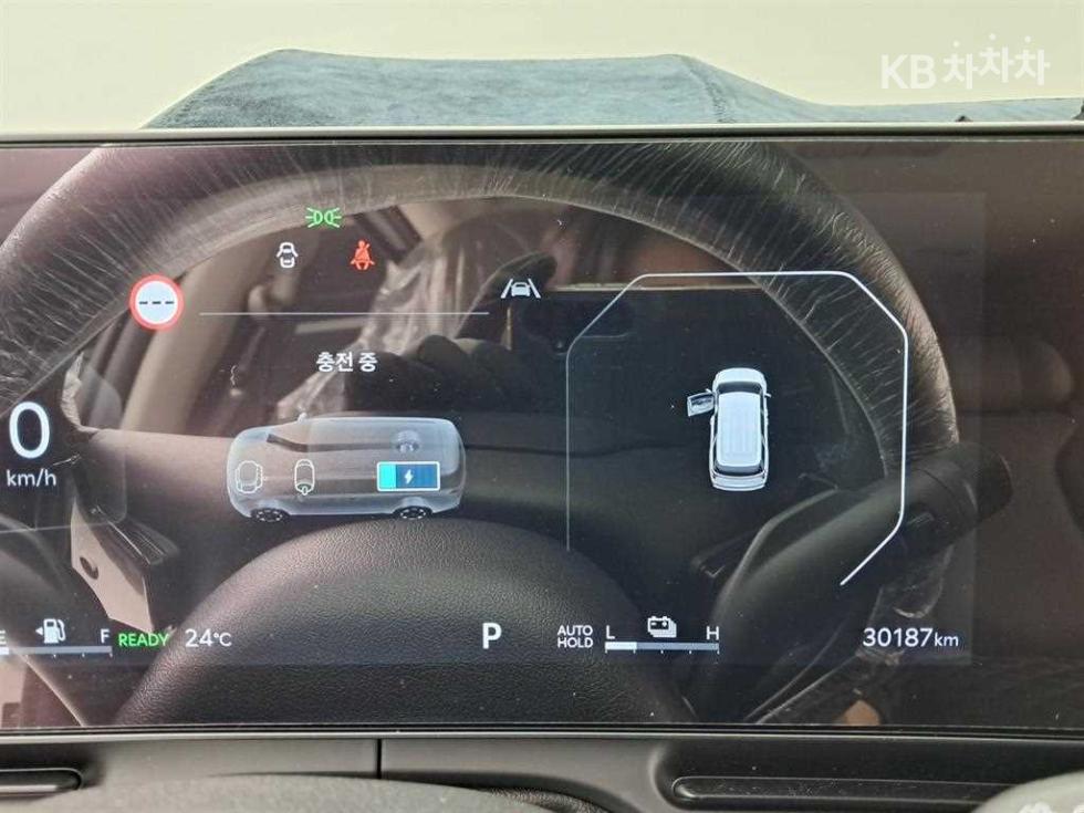 Kia Carnival — miniaturë 8