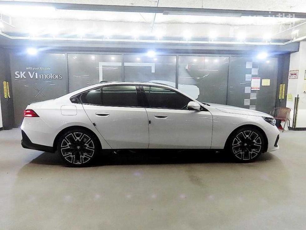 BMW 5er — miniaturë 3