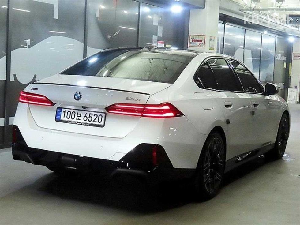 BMW 5er — miniaturë 4
