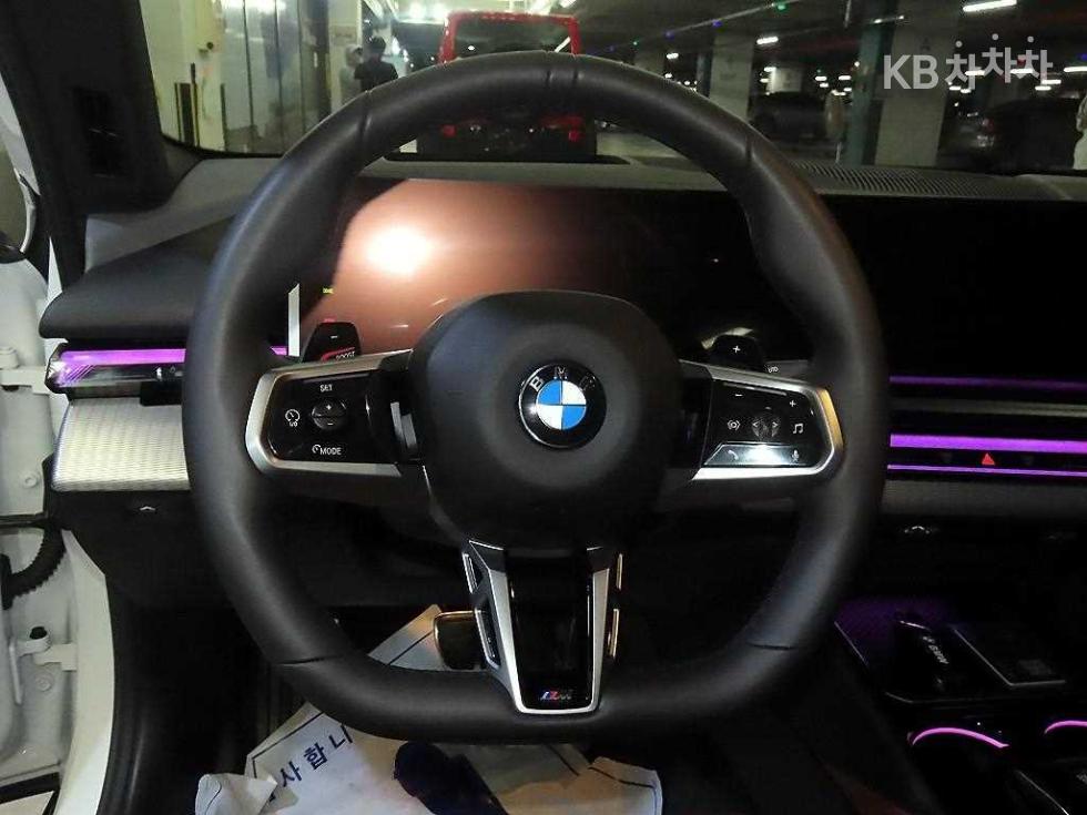 BMW 5er — miniaturë 8