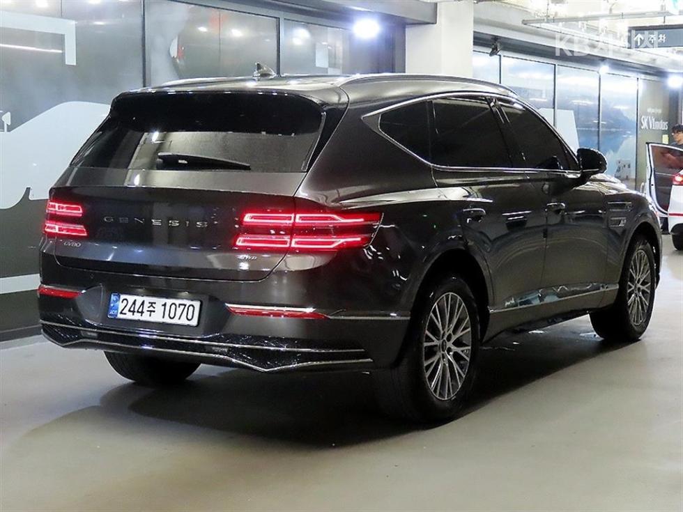 2024 Genesis GV80 photo