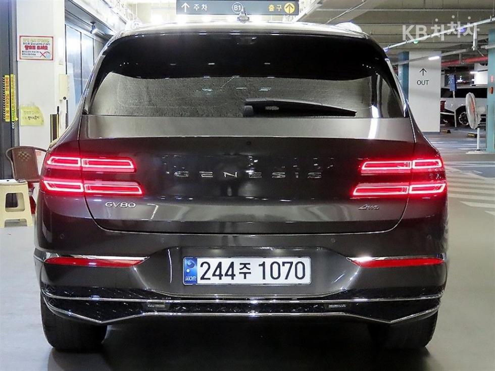 2024 Genesis GV80 photo