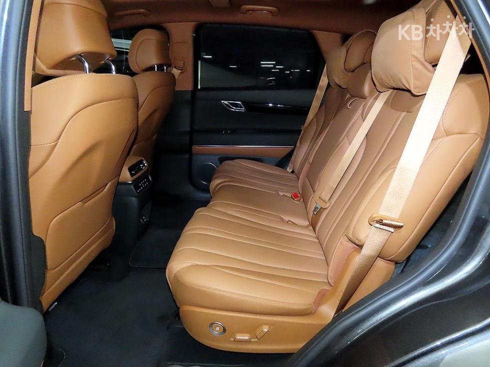 2024 Genesis GV80 photo