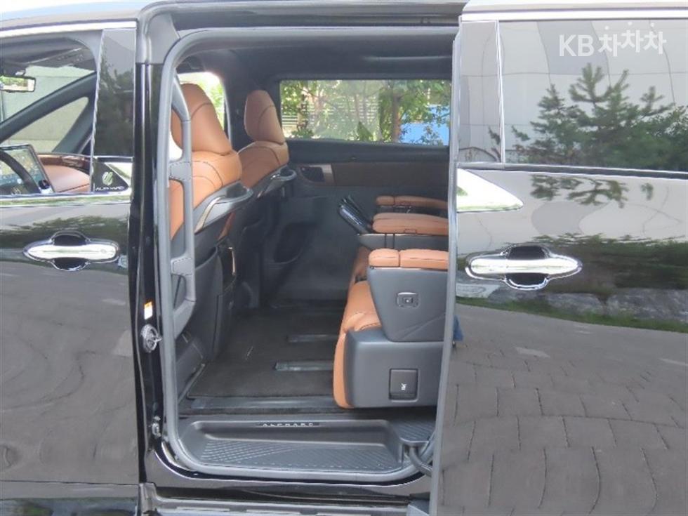 Toyota Alphard — miniaturë 14