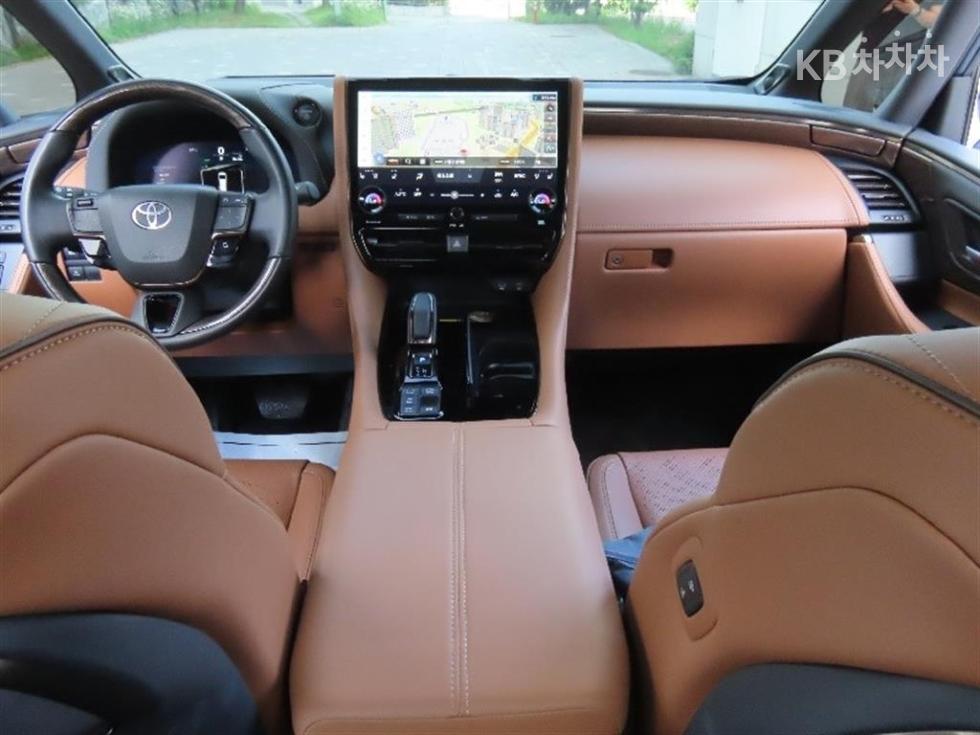 Toyota Alphard — miniaturë 15