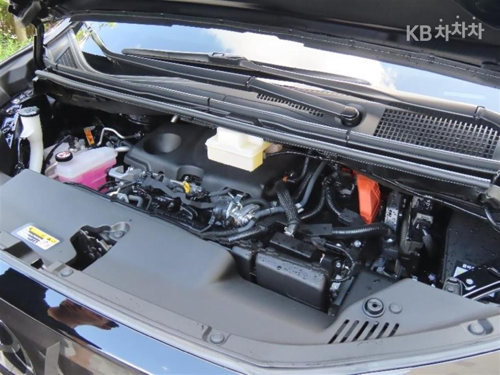 Toyota Alphard — miniaturë 20