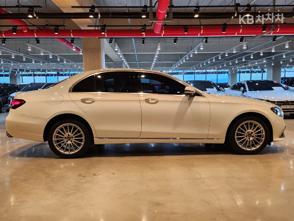 2023 Mercedes-Benz E (W213) photo