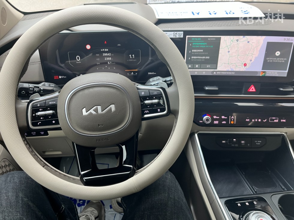 Kia Carnival — miniaturë 10