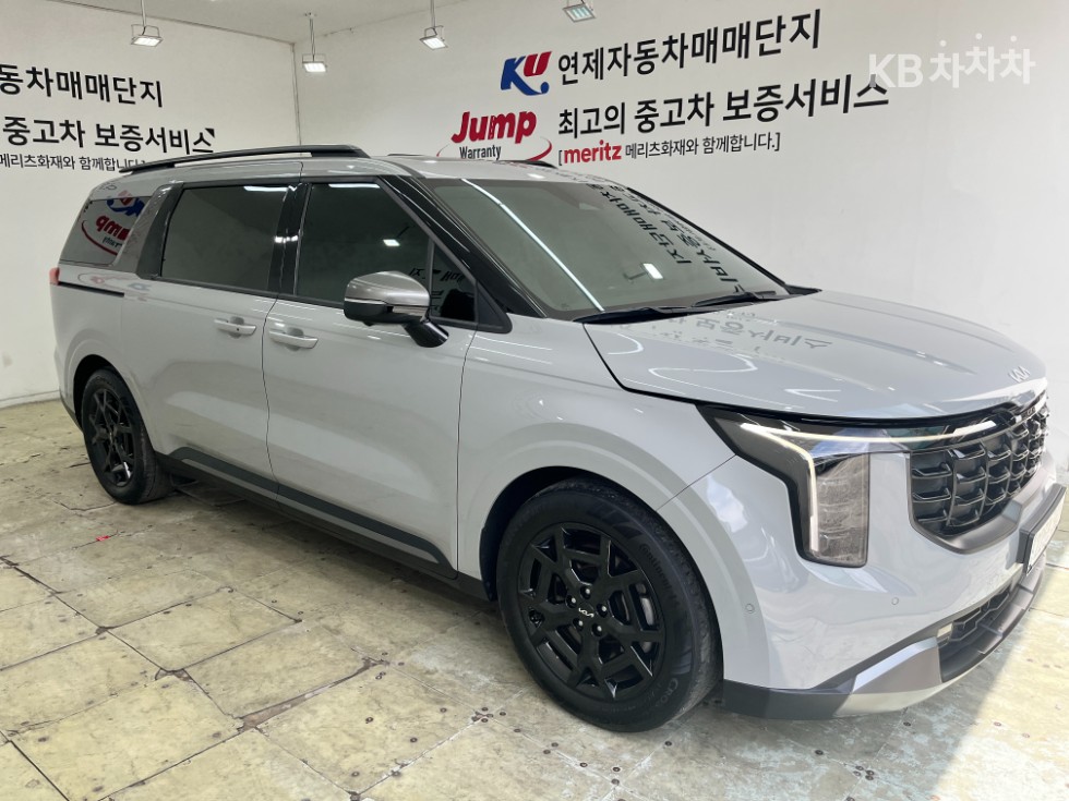 Kia Carnival — miniaturë 3