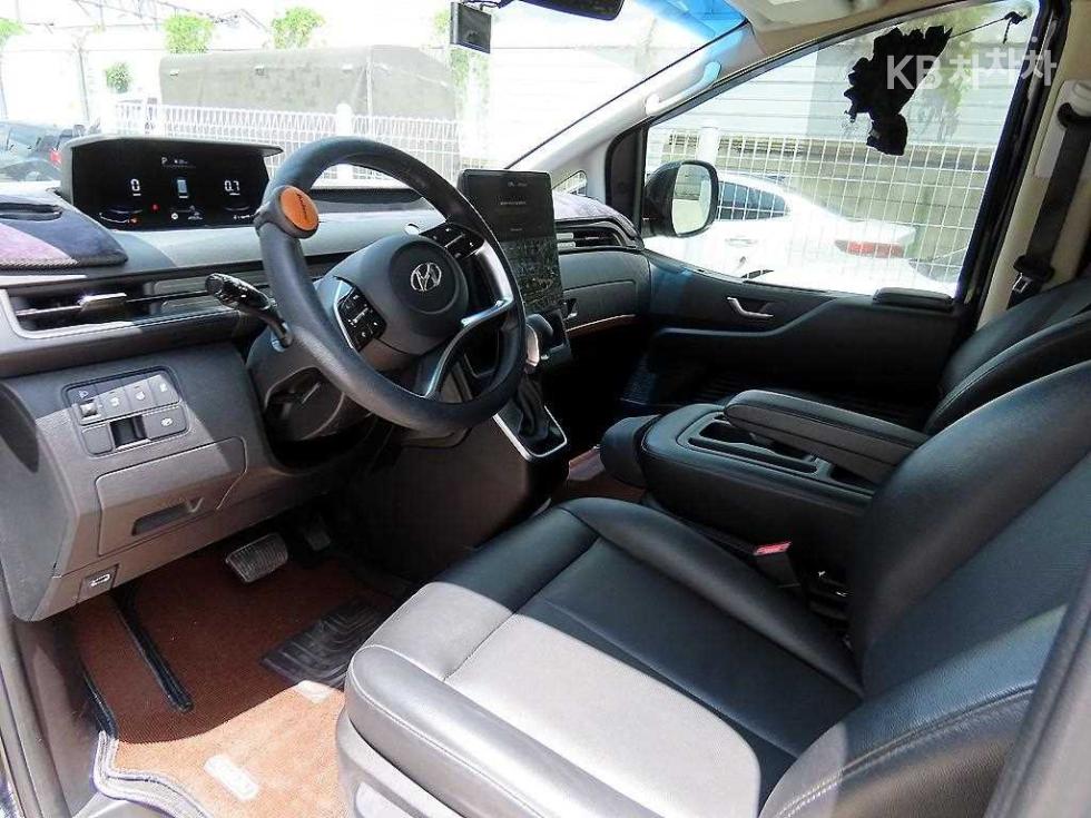 Hyundai Staria — miniaturë 12