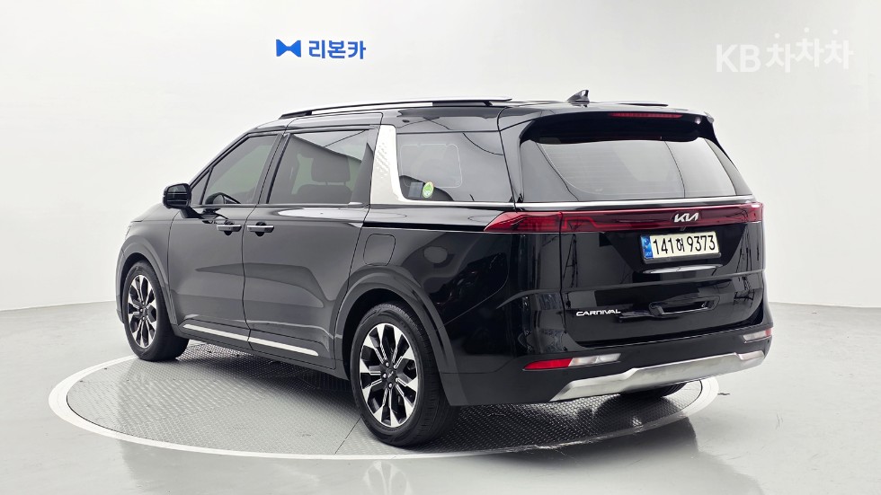 Kia Carnival — miniaturë 6