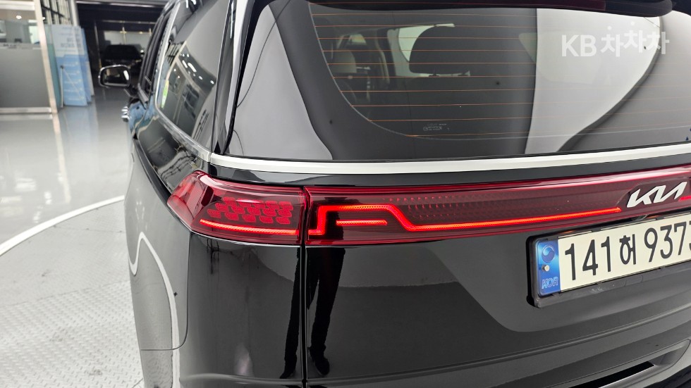 Kia Carnival — miniaturë 25