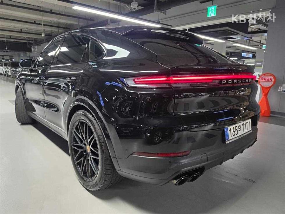 Porsche Cayenne — miniaturë 2