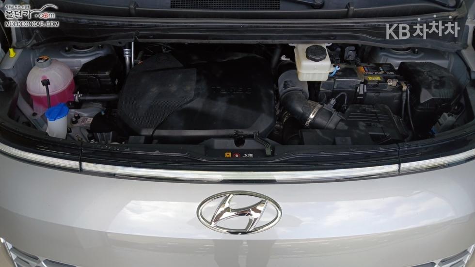 Hyundai Staria — miniaturë 8