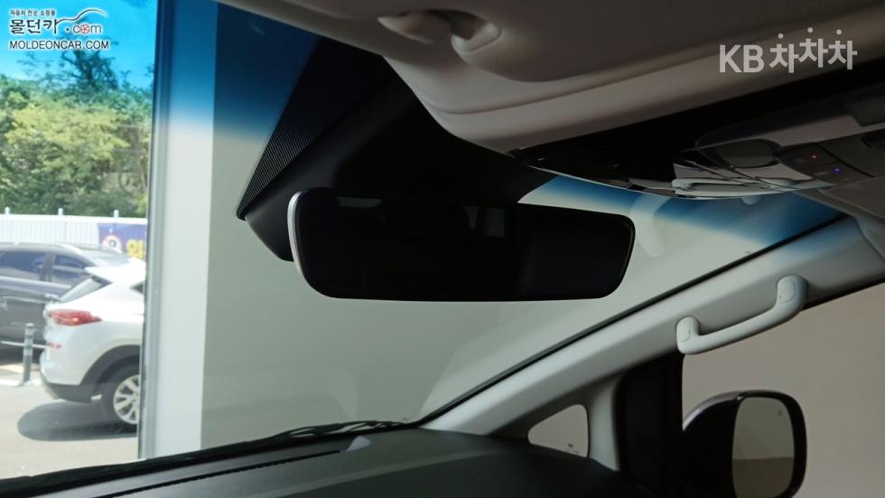 Hyundai Staria — miniaturë 14