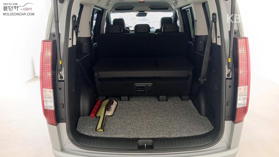 Hyundai Staria — miniaturë 16