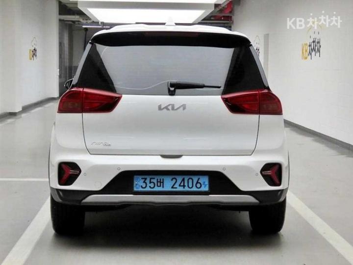Kia Niro Plus 2022 photo 3