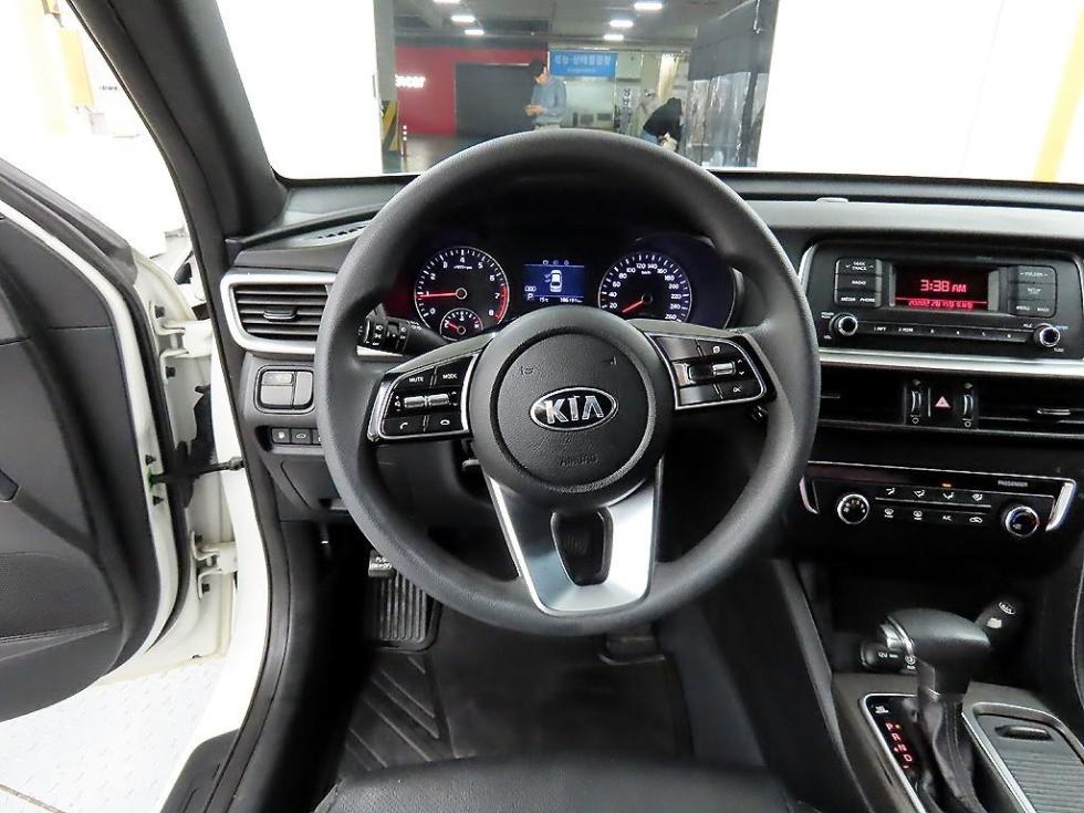Kia K5 — miniaturë 9