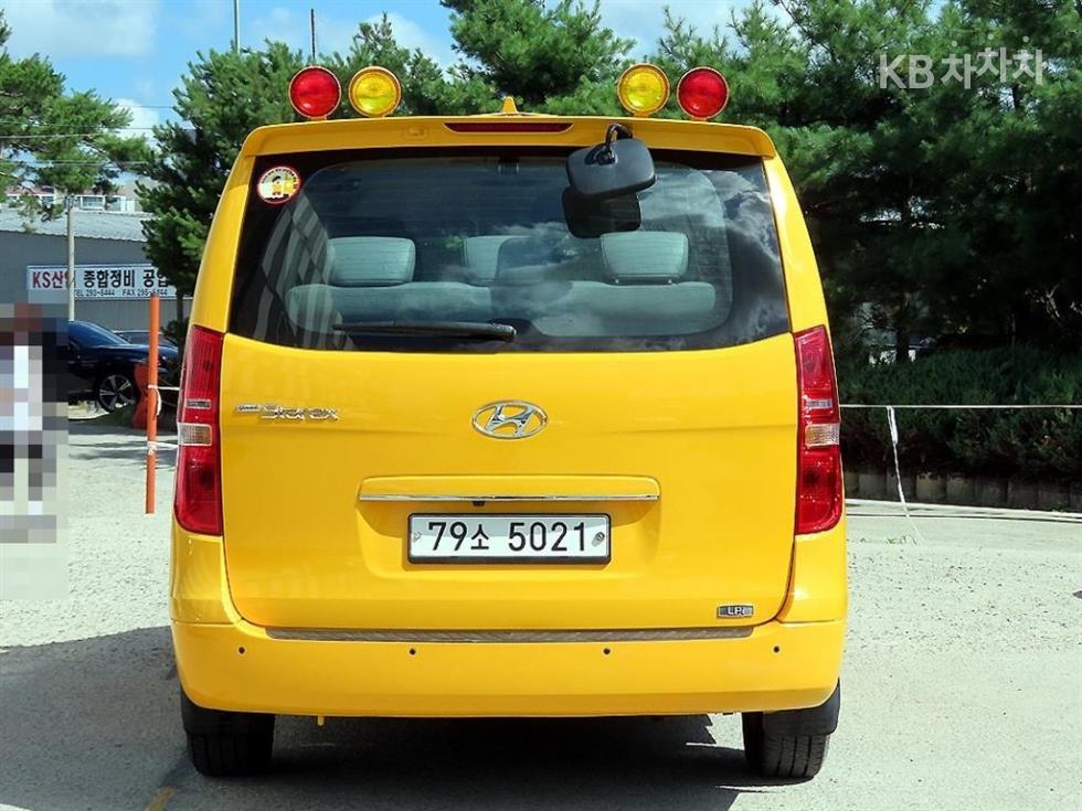 Hyundai Starex — miniaturë 4