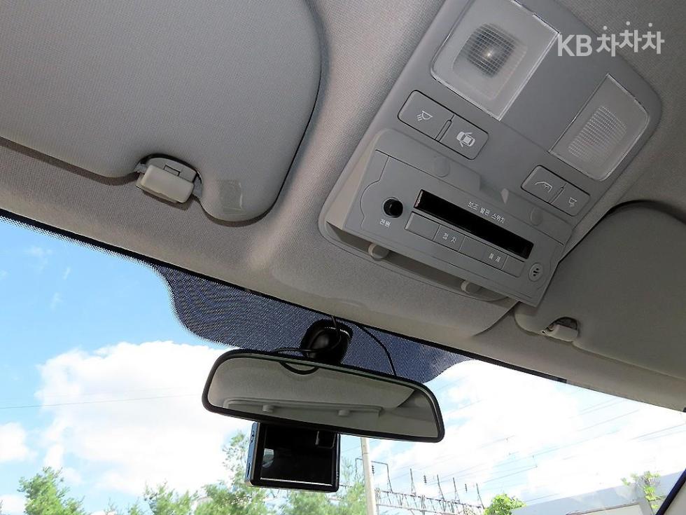 Hyundai Starex — miniaturë 16