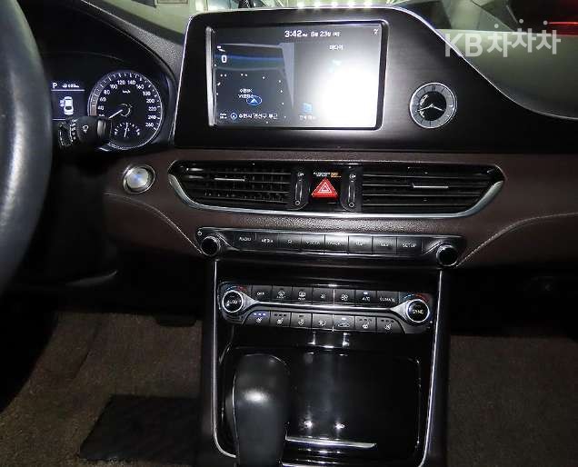 Hyundai Grandeur — miniaturë 11