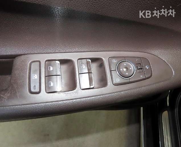 Hyundai Grandeur — miniaturë 13