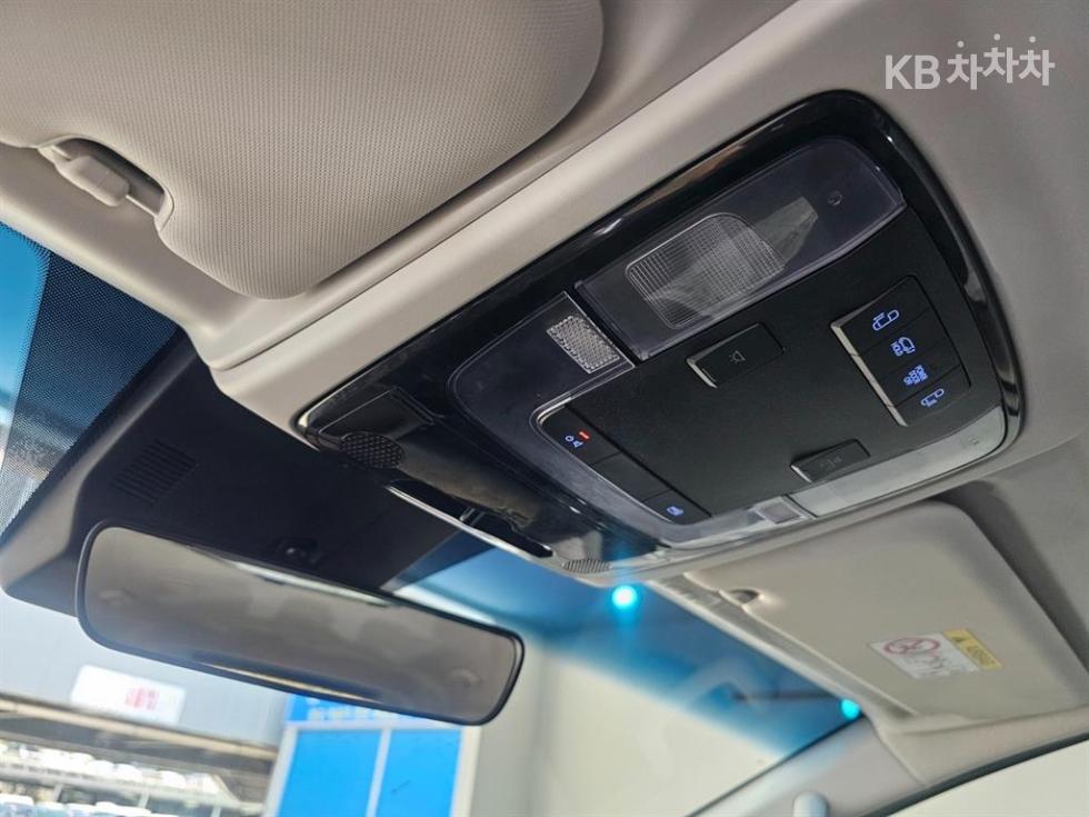 Hyundai Staria — miniaturë 15