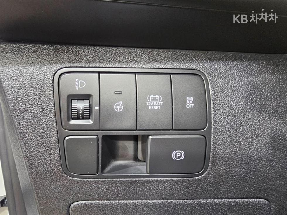 Hyundai Staria — miniaturë 17