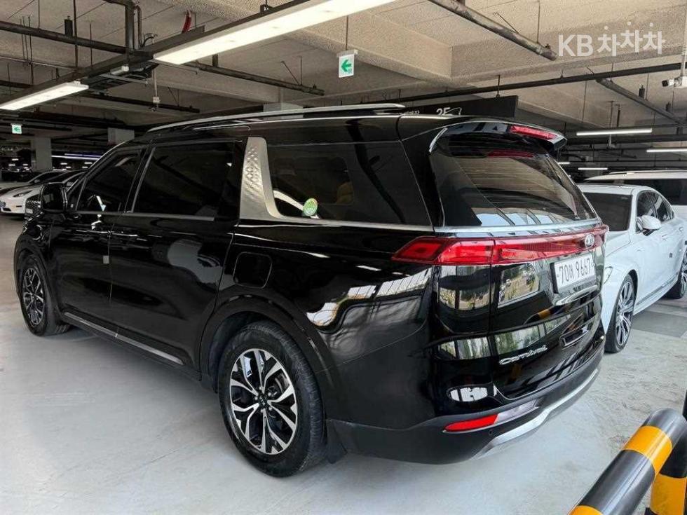 Kia Carnival — miniaturë 3